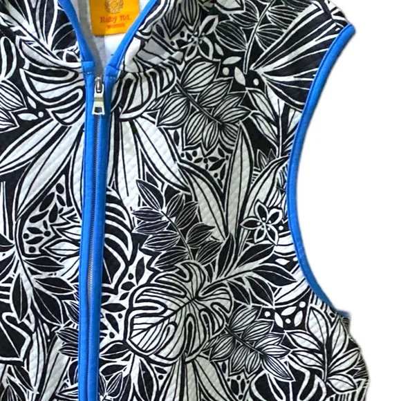 Ruby Rd. Hooded Vest - Picture 5 of 16